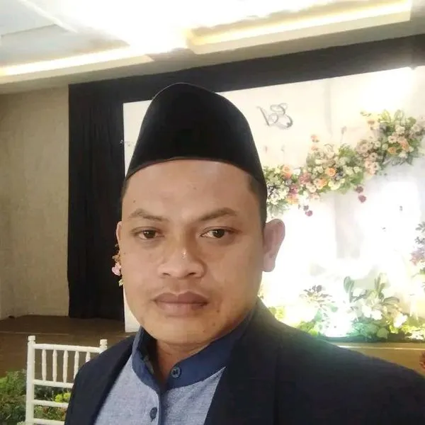 Profil Ustadz Ari Tusyono Penghulu Sidoarjo
